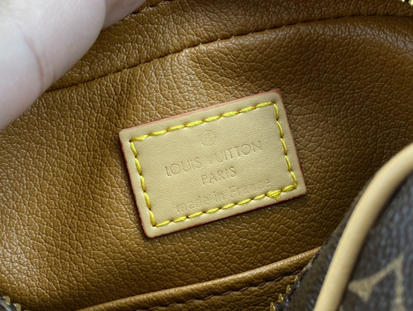 ルイヴィトンバッグ角部分ディテール